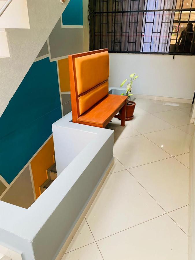 Sunset Airport Bed & Breakfast Lima