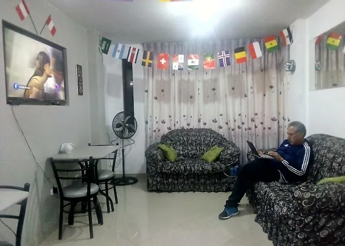 Sunset Hostel Airport